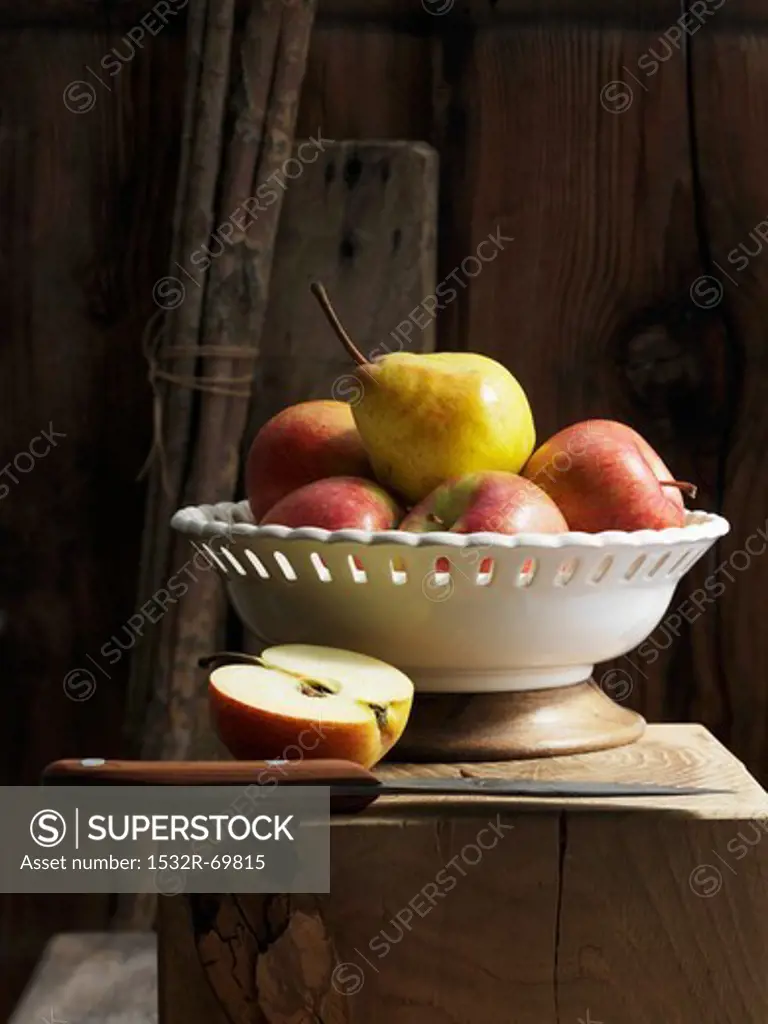 Apples and pears in a bowl