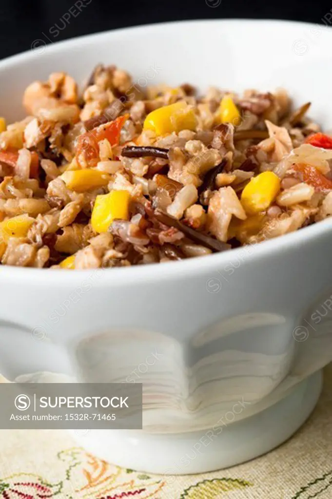 Wild rice with sweetcorn, red pepper, tomatoes and salmon