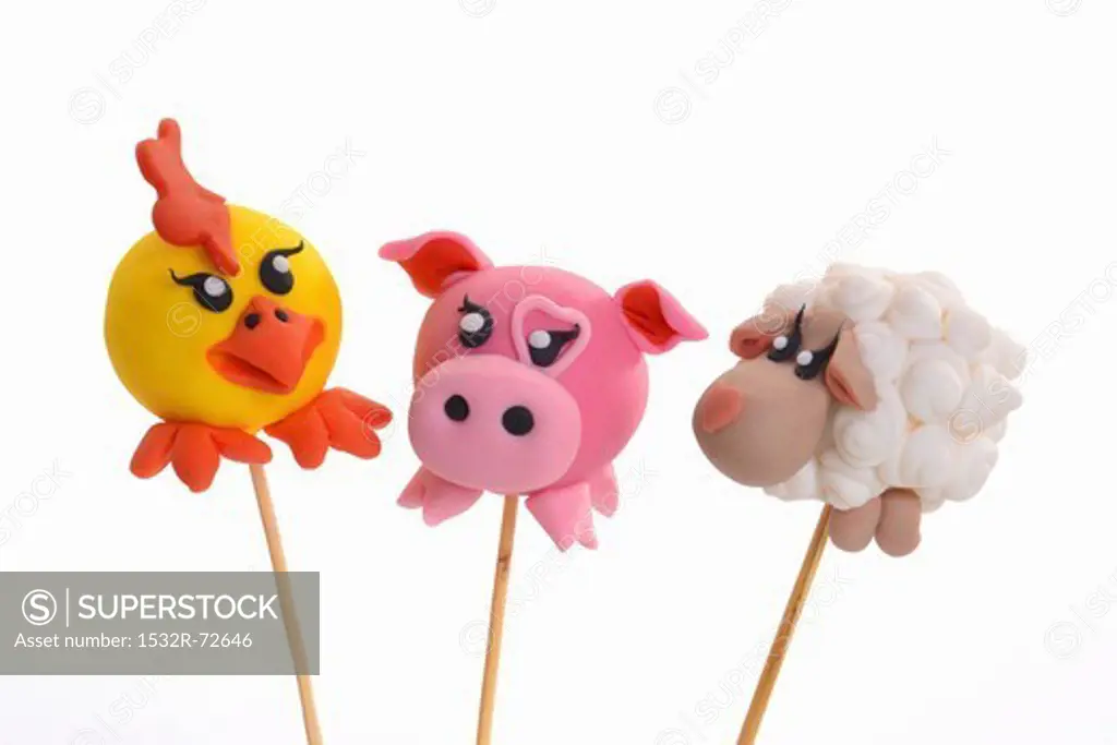 Cake pops decorated to look like animals