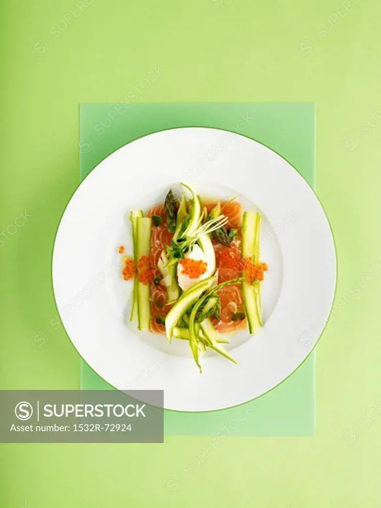 Wild salmon with asparagus and keta caviar