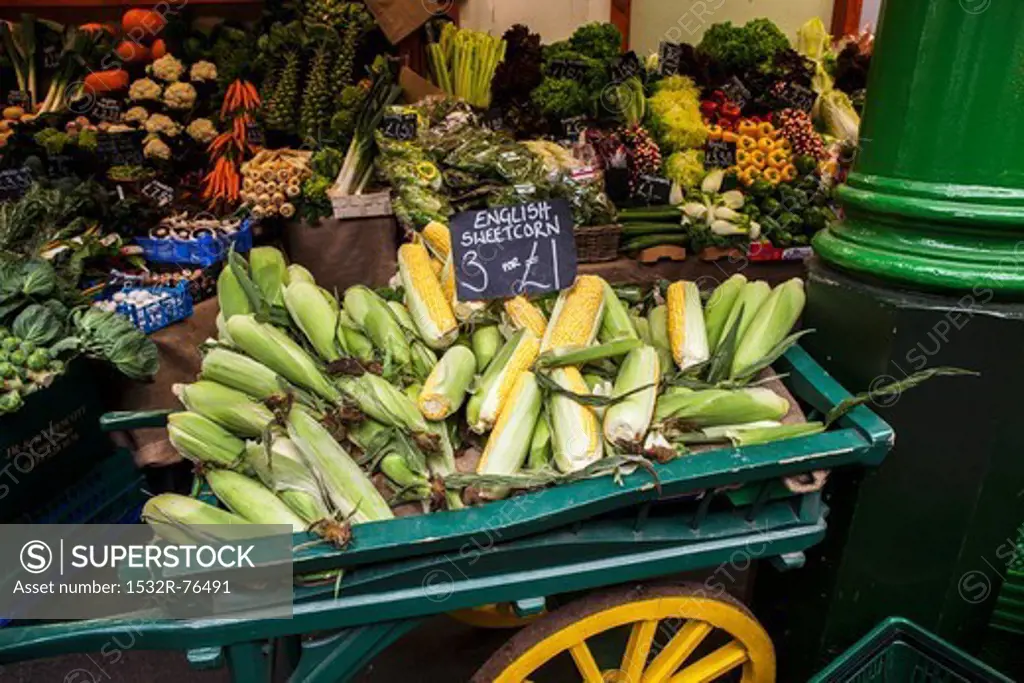 Corn cobs and vegetables at the market, 11/11/2013