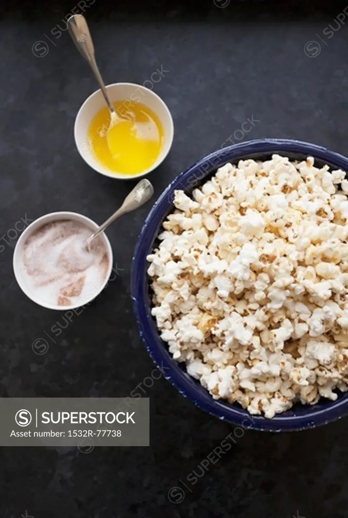 Popcorn with cinnamon sugar and melted butter, 1/9/2014
