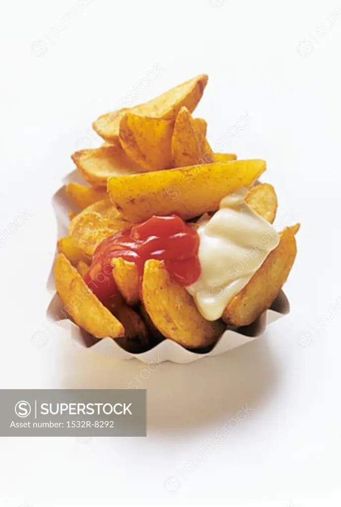 Steak Fries with Ketchup and Mayonnaise