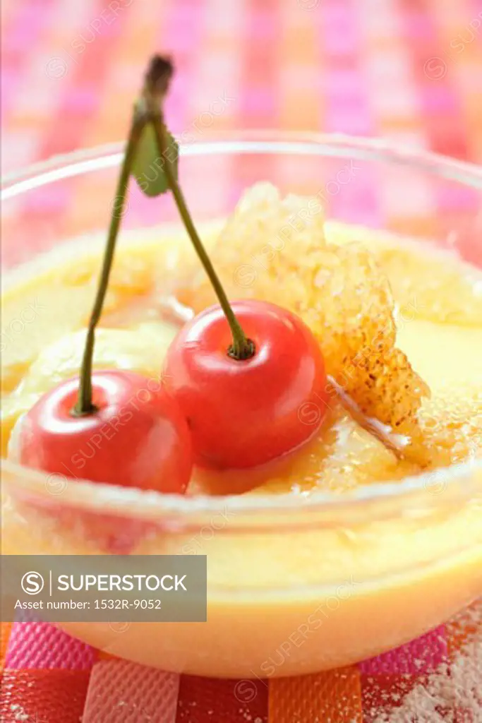 CrFme brulee with cherries