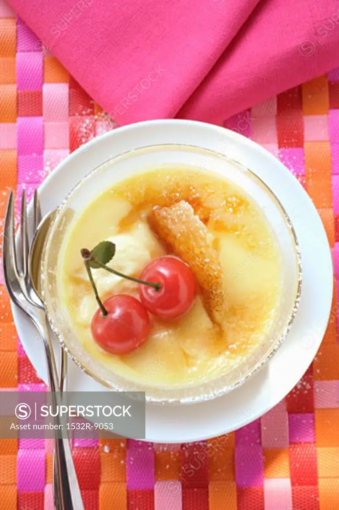 CrFme brulee with cherries