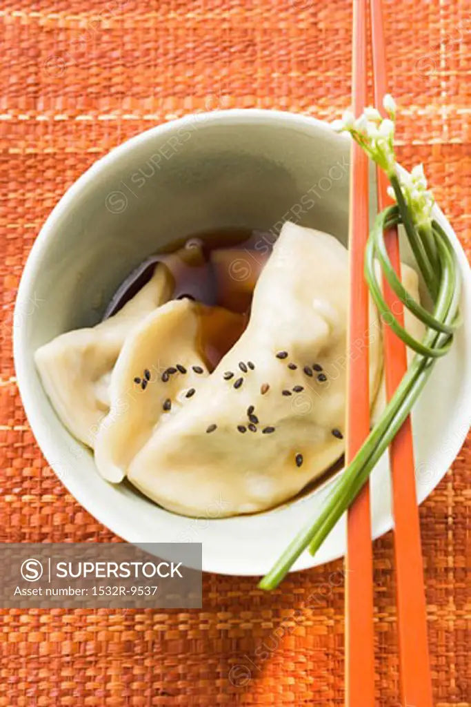 Wontons with soy sauce