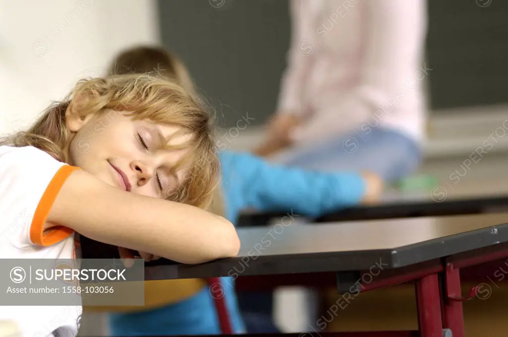 Classrooms, instruction, schoolgirl,  Table, resting, sleeping,   Series, 10-12 years, girls, blond, long-haired, wearily, tiredness, falls asleep, ac...