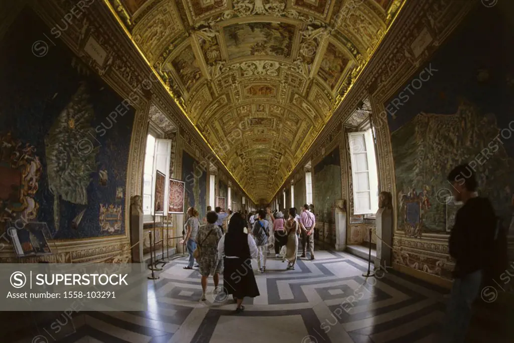 Italy, Rome, Vatikanisches museum, Gallery of the cards, visitors, , Vatican, Musei Vaticani, museum, Galleria dent Carte Goegrafice paintings maps Pa...