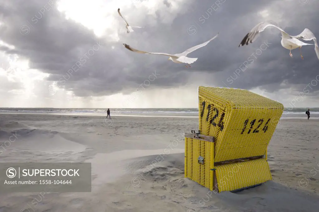 Wicker beach chair, seagulls, sandy beach, flie,  Sea, cloud mood,  M Series, vacation, beach vacation, bath vacation, leisure time, recuperation, r...