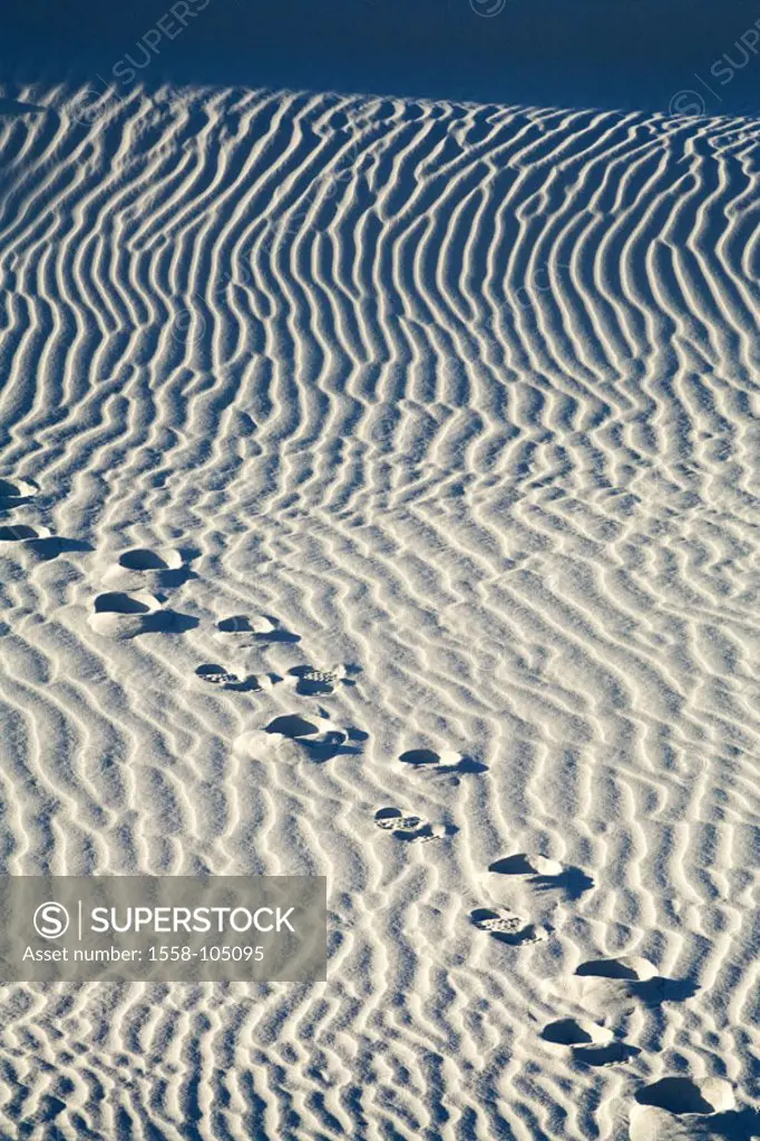 USA, New Mexico, of White sand Nationally monument, Sanddüne, Footprints,  North America, national park, desert, plaster desert, dunes, sand, plaster ...