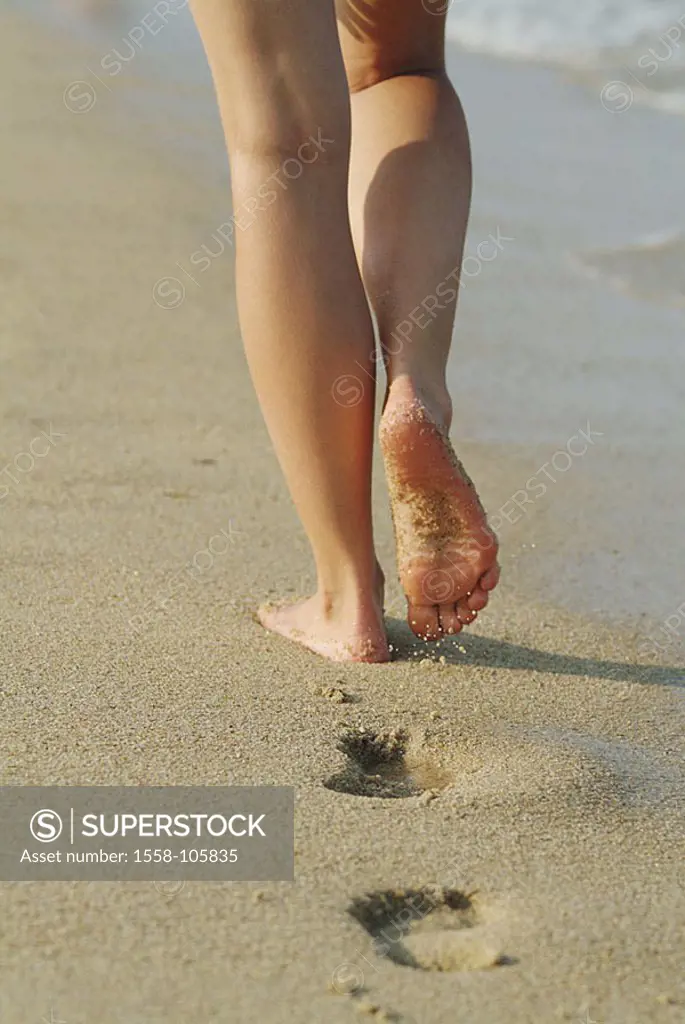 Woman, legs, detail, back-opinion, beach, runs, people, women-legs, barefoot, goes, sandy beach, sand, wet, footprints, footprints, sea, vacation, lei...