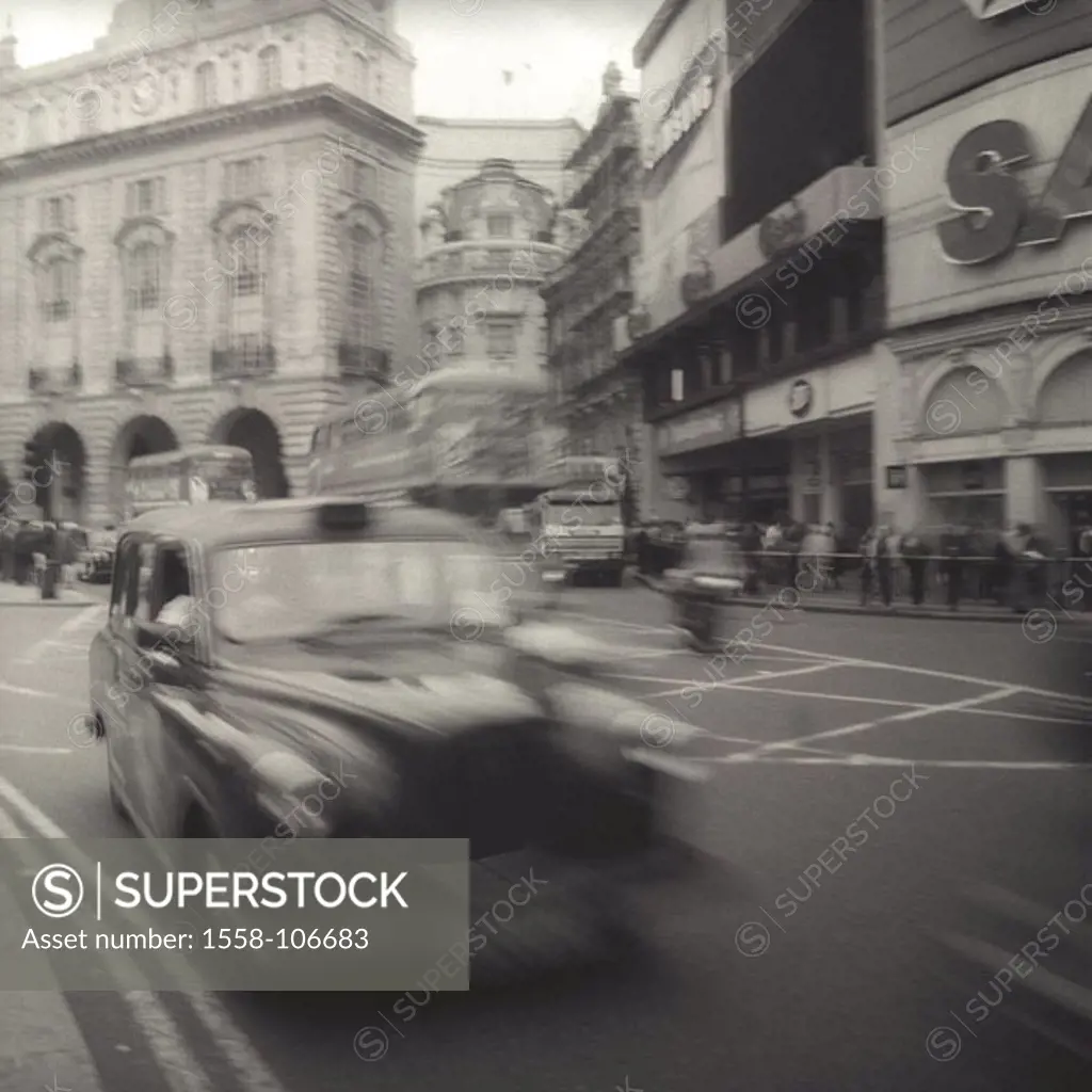 Great Britain, England, London, Piccadilly Circus, street-scene, fuzziness, s/w, Europe, city, capital, city-opinion, place, houses, advertisement, si...