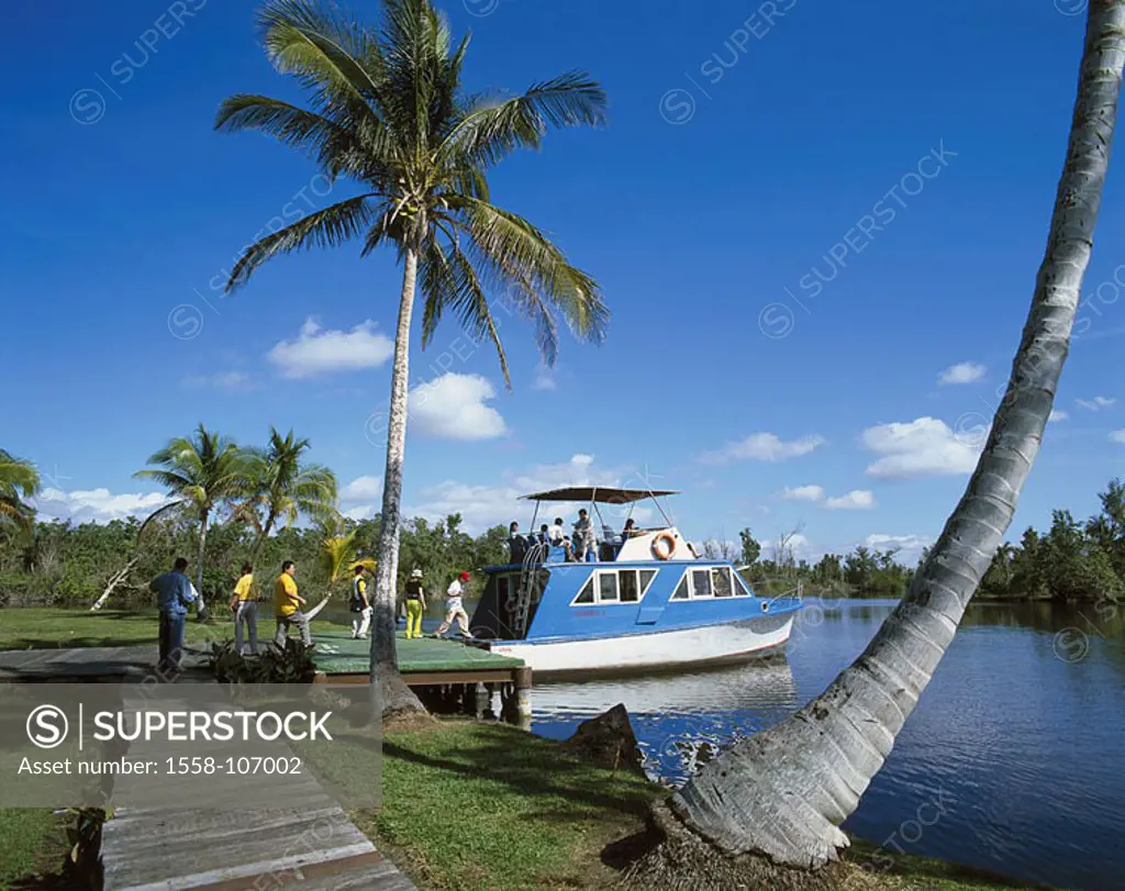 Cuba, national-park Montemar, Guama, river, jetty, boat, tourists, no models Laguna Del Tesoro, treasure-sea, pig-bay, Native American-village, releas...