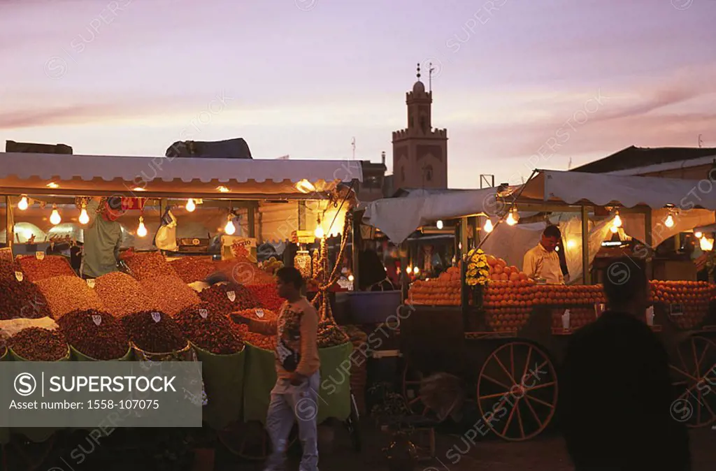Morocco, Marrakesch, Jema El Fna, Souk, booths, food, passers-by, evening, , Medina, Jemaa-El-Fna-Platz, bazaar, no fruits, fruit, food, symbol, marke...