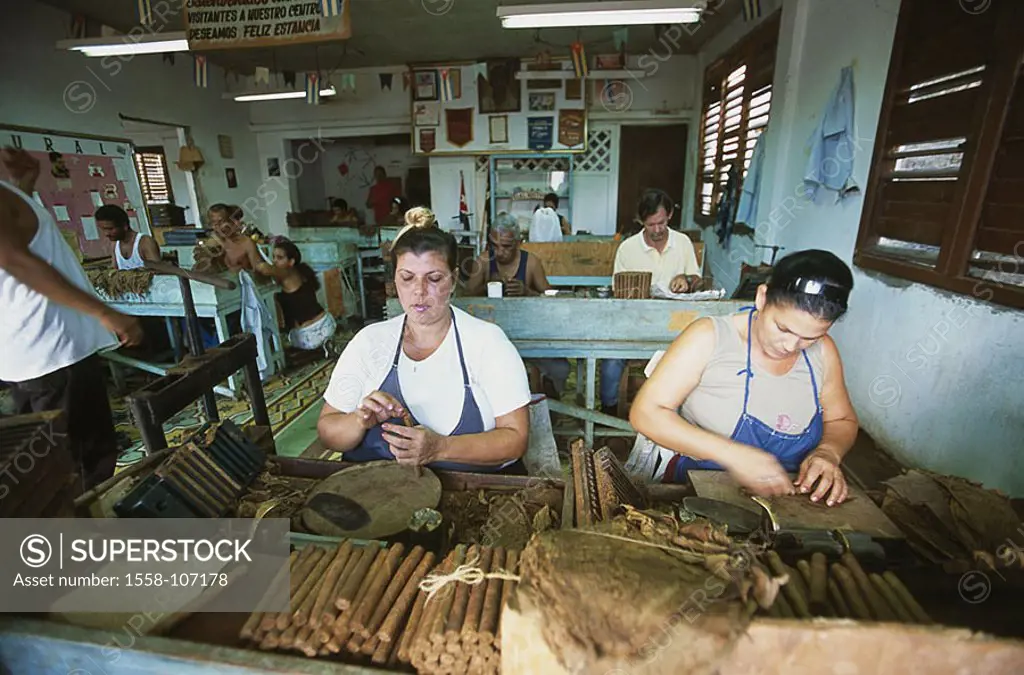 Cuba, Baracoa, models manufacture, cigars, no release, Central America, people, men, women, tobacco-leaves, cigar-factory, workers, tobacco-factory, c...