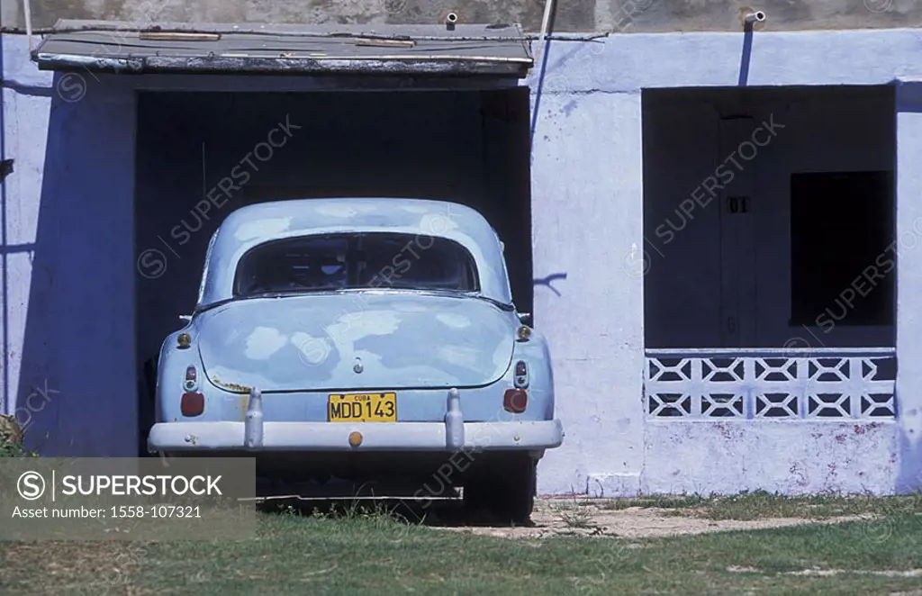 Cuba, Varadero, garage, Oldtimer, light-blue, stern-opinion, Central America, buildings, garage-gate, openly, car, private car, vehicle, old, historic...