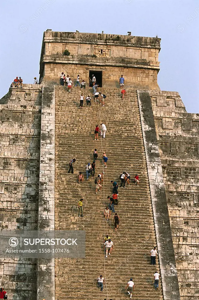 Mexico, peninsula Yucatan, Chichen pyramid ´El Castillo´, detail, visitors, Central America, pyramid-installation, ruin-place, temples, Maya-Tempel, c...