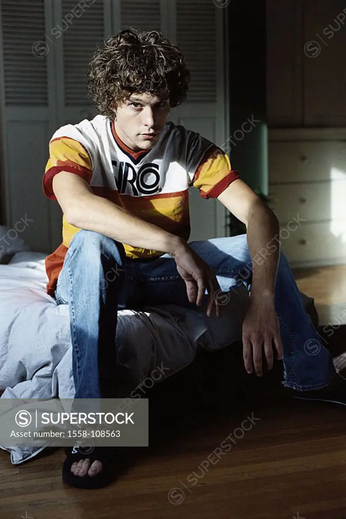 Man, young, bed, sits, thoughtfully, series, people, 20-30 years, brown-hairy, curls, gaze camera nonchalant, casual, however, waits sorrowfully, lone...
