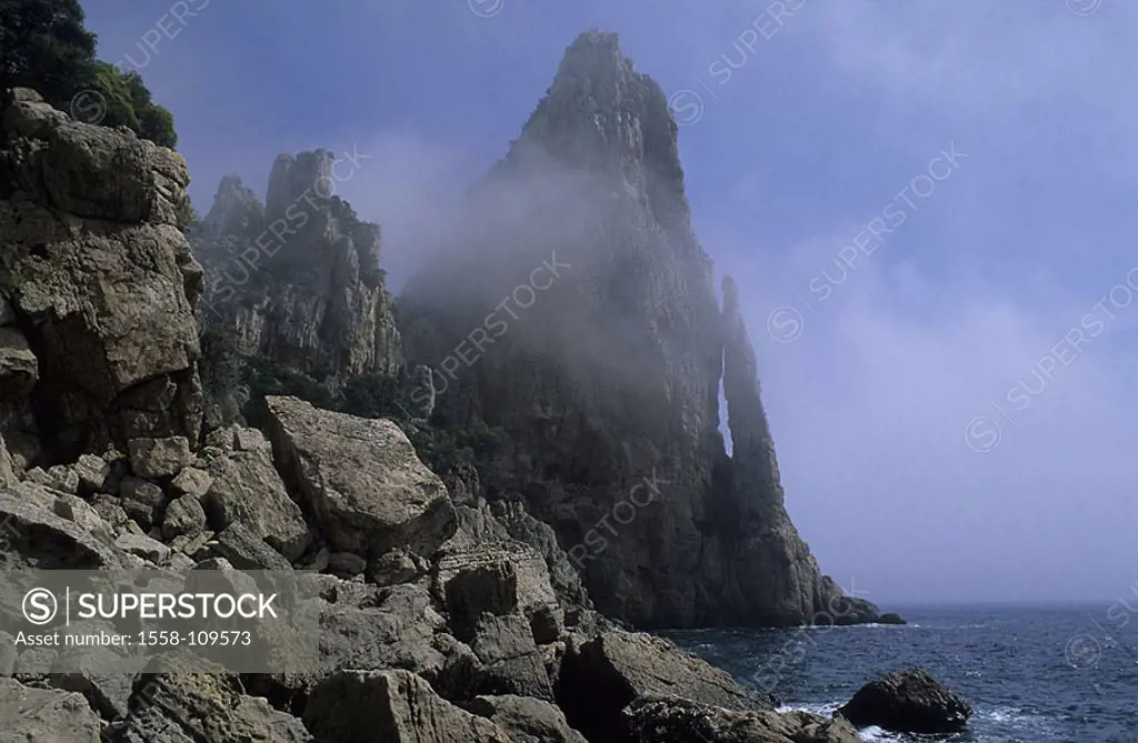 Italy, Sardinia, Golfo di Orosei, rock-coast, pinnacle, ´Pedra Longa´, Mediterranean, island, East coast, coast-region, steep-coast, rocks, rock-forma...