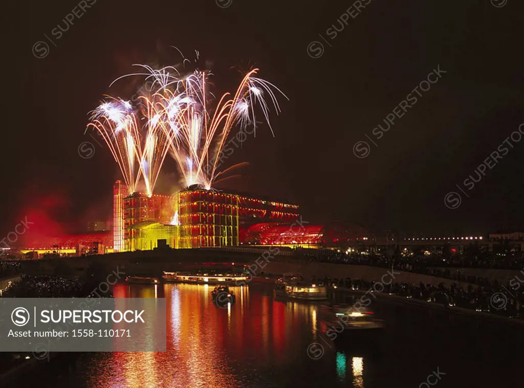 Germany, Berlin-middle, Berlin main train station, opening, fireworks, Spree, night, Berlin, district, capital, city, city center, river, ships, build...