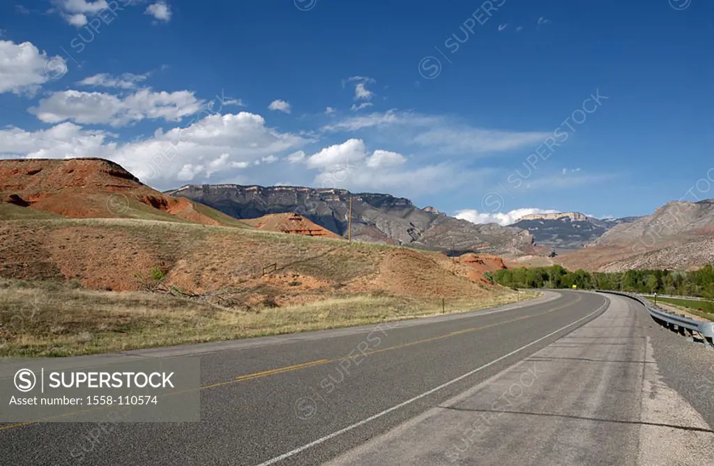USA, Wyoming, highland-shaft, Highway, cloud-heavens, North America, mountains, mountains, street, country road, connection, traffic-binding, traffic,...