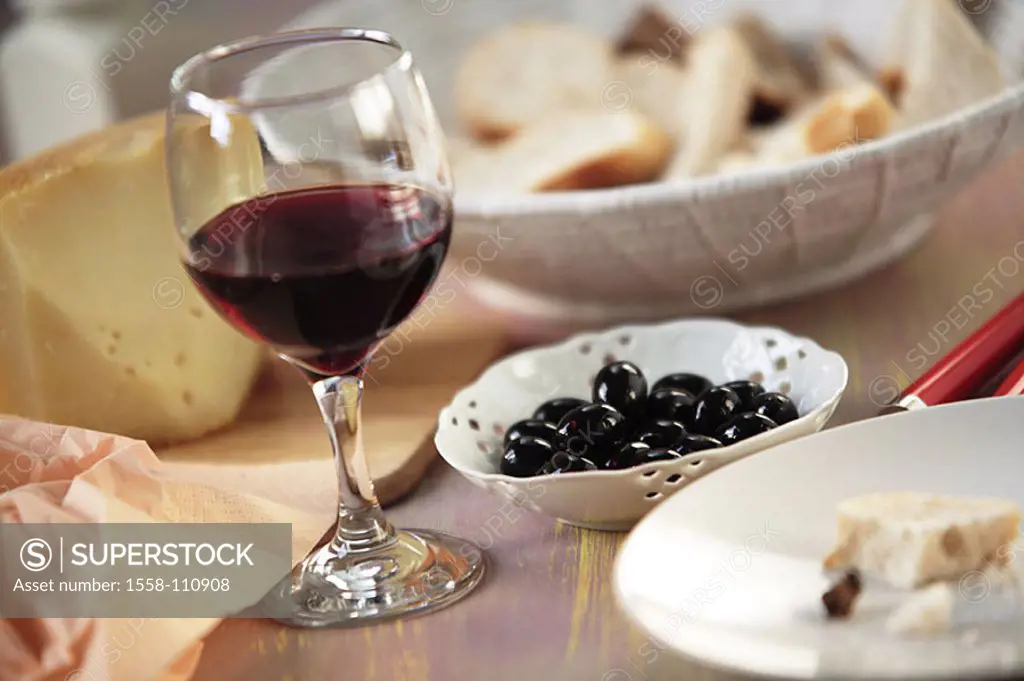 Table, red wine-glass, cheese, peel, olives, white bread, bread-time, snack, glass, red wine, beverage, alcohol, milk-product, hard-cheese, white brea...