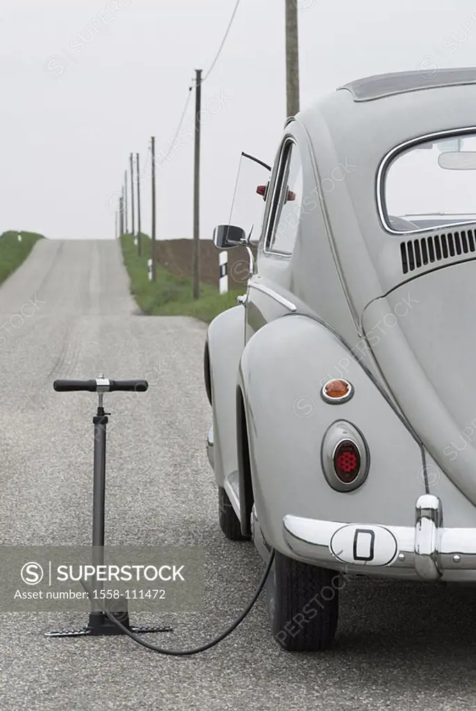 Oldtimer, VW-bugs, car, car-breakdown, detail, banquets, air-pump, flat, nobody, edge-strips, country road, parked, stopped, gray, year of constructio...