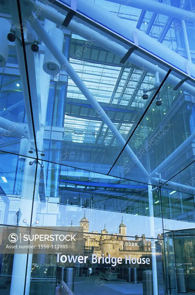 Great Britain, London, Tower-Bridge-House, glass-facade, detail, reflection, tower of London, England, capital, TowerBridgeHouse, tower Bride House, b...
