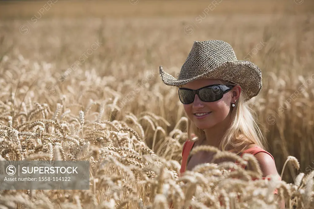 Woman, young, smiles, sun glass, hat, grain-field portrait series people women-portrait, 18 years, blond, long-haired, summery, sunhat, straw hat, cow...