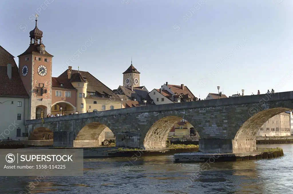 Germany, Bavaria, Regensburg, old part of town, city-opinion, stone bridge, river Danube, Southern Germany, waiter-palatinate, city, district, histori...
