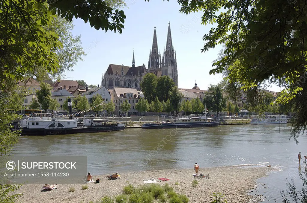Germany, Bavaria, Regensburg, old part of town, city-opinion, cathedral St  Peter, river Danube boats tourists Southern Germany waiter-palatinate, cit...