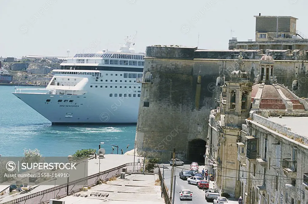 Island Malta, peninsula Sciberras, Valletta, Lascaris bastion, Grand Harbour, liner ´MSC Sinfonia´, sea, Maltese islands Mediterranean-island coast ca...