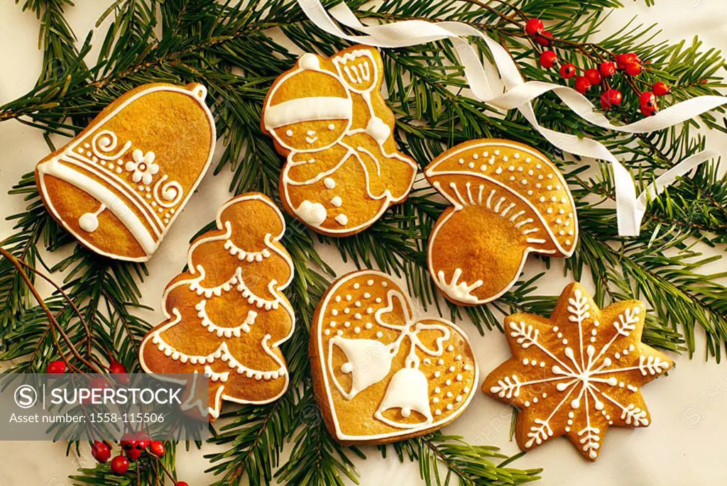 Gingerbread-figures, decorates, frosting, fir-branches, berries, Christmas-bakery, forecastle-merchandise, gingerbreads, pastries, fine-pastries, cand...