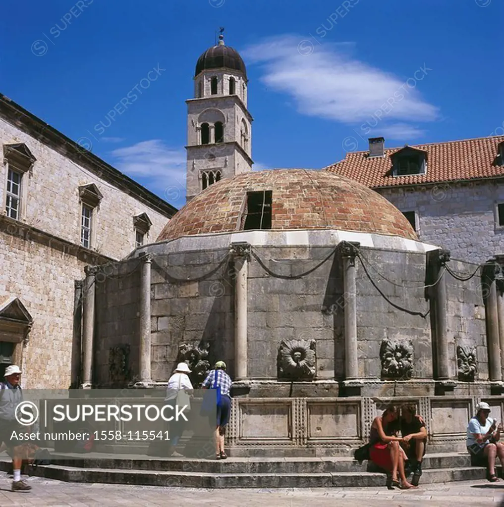 Croatia, Dubrovnik, big Onofrio-Brunnen, 1438, tourists, Balkan peninsula, Dalmatia, Adriatic-coast, place, wells, fountains, gargoyles, construction,...