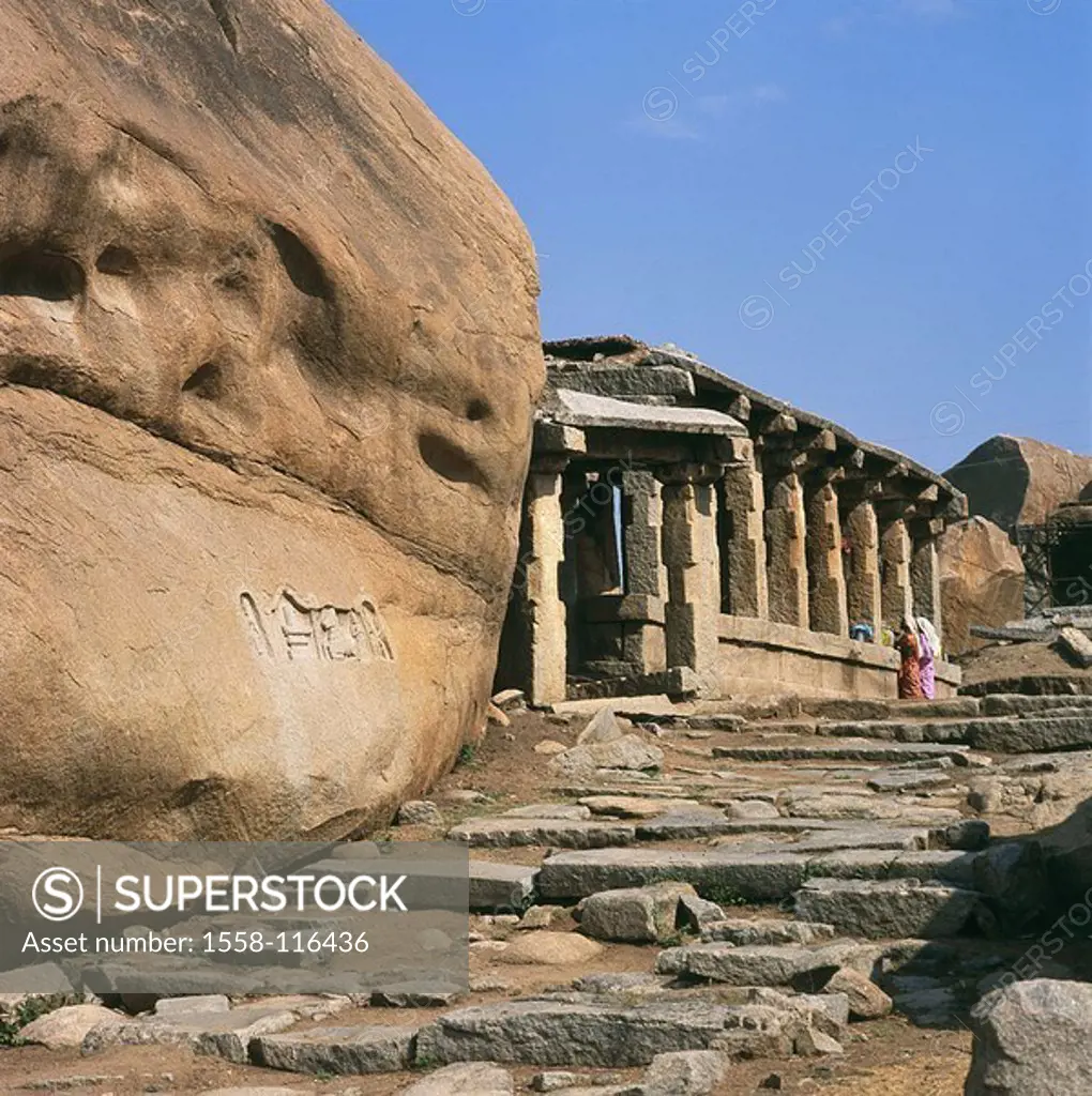 India, Karnataka, Hampi, Vijayanagar ruin-city, temples, detail, believers, no models ´city of the victory´, Vijayanagara, Virupaksha, construction, r...