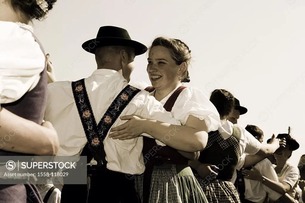 Germany, waiter-Bavaria, Antdorf, ´Mailaufen´, pair, official dress, street, dances, no models Bavaria, people, natives, holiday-official dress, relea...