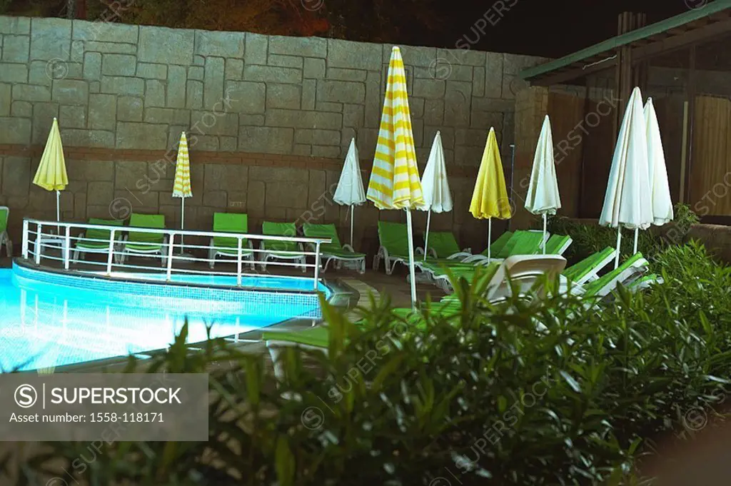 Hotel-pool, illumination, deck chairs, leaves, night, hotel-installation, pool, Swimmingpool, sun-day beds, parasols, unoccupied, empty, human-empty, ...