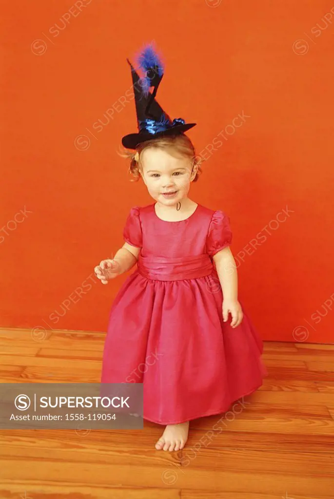 Fasching, child, girls, dress pink, witch-hat, people, toddler, 2-4 years, headgear, hat, magic-hat, barefoot, stands, cheerfully, with pride, disguis...