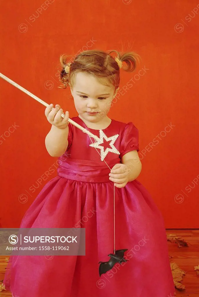 Halloween, child, girls, dress pink, ´small witch´, plays, magic wand, rubber-animal ´bat´ people toddler 2-4 years braids, concentrates, sorceress, f...