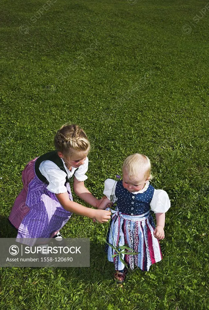 Meadow, girls, two, Dirndel, plays, from above, series people children, 1 years, 5 years, blond, official dress, siblings, old-age-difference, is care...