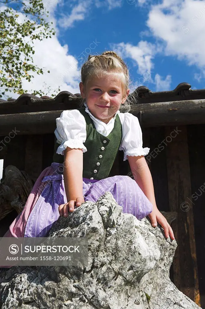 Sits wood-cottage, girls, Dirndel, rock, smiles, detail, series, people, child, 5 years, official dress, gaze camera, happily, cheerfully, joy, childh...