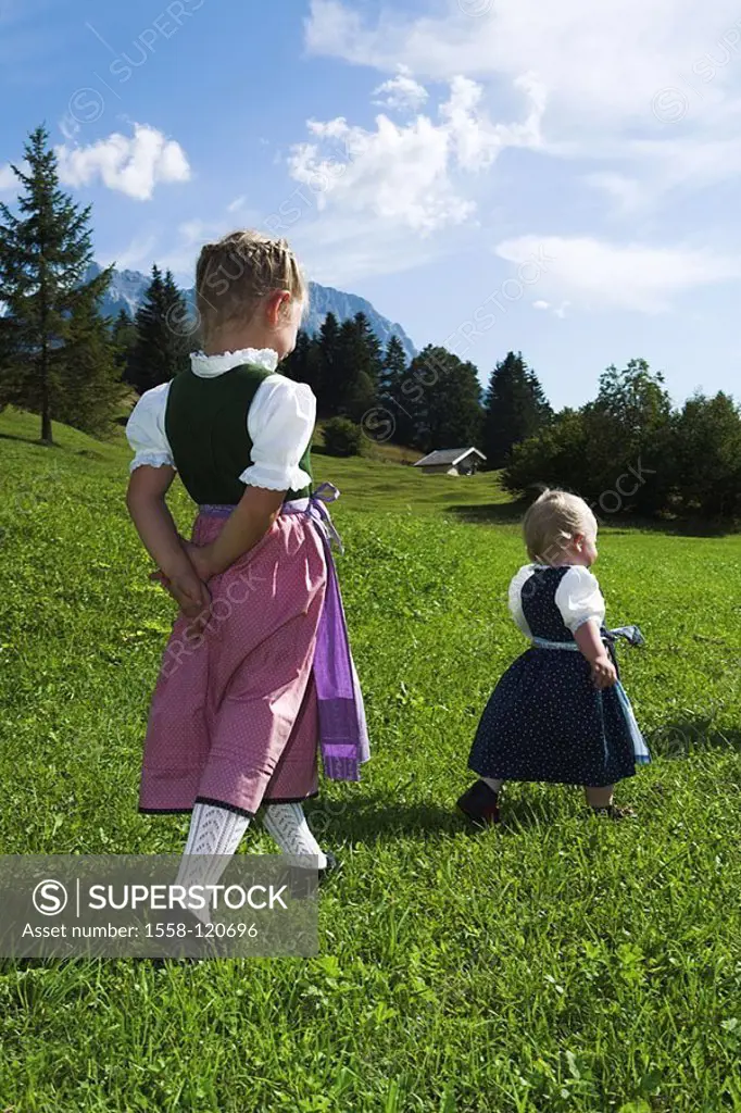 Meadow, girls, two, Dirndel, runs, back-opinion, series, people children 1 years 5 years blond, official dress, siblings, old-age-difference, is caref...