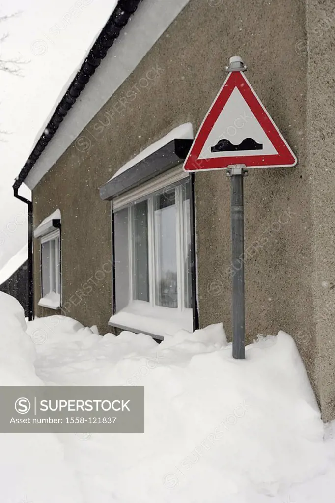 Germany, Saxony, Oberwiesenthal, residence, detail, gotten snowed in, traffic sign, series, house, snow, snow-masses, snow-mountains, snow-covered, wi...