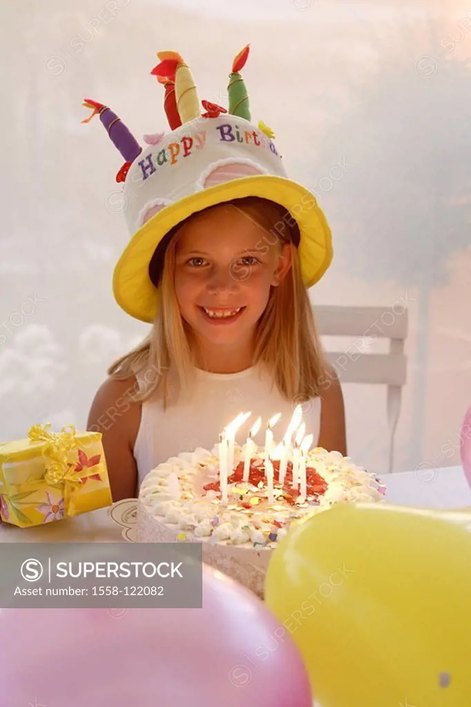 Girls, party-hat, birthday-pie, gift, balloons, laughs, detail, people, child, 11 years, blond, long-haired, pie, birthday-candles, burns, birthday-gi...