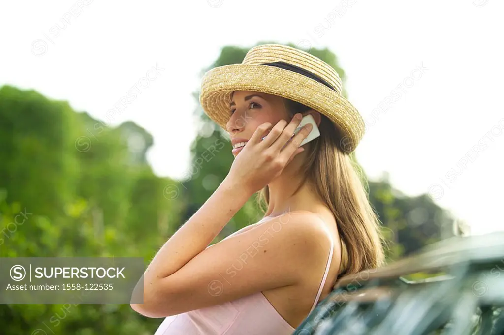 Woman, straw hat, cell phone, telephones, side-portrait,