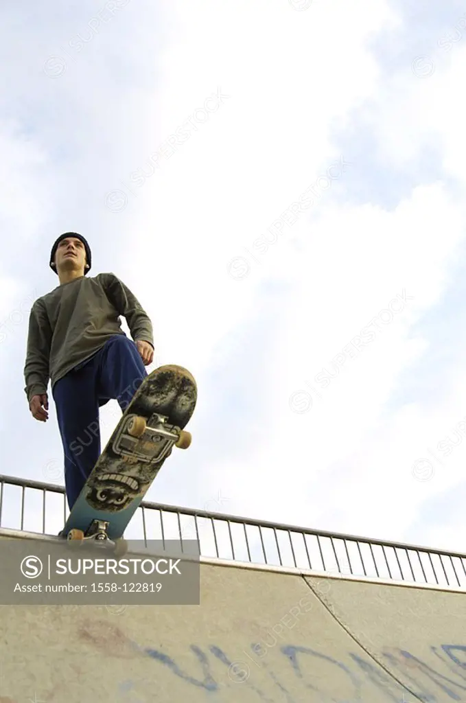 Teenagers, boy, carelessly, stands, skateboard, ramp, from below, detail, series, people, youth, teenager, 12-14 years, cap, Skateboarder, Skateboarde...