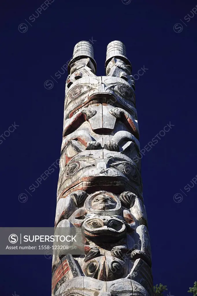 USA, Alaska, Baranof Iceland, Sitka, of Sitka National Historical park, totem-post, weathers, heavens, North America, southeast-Alaska southeast islan...