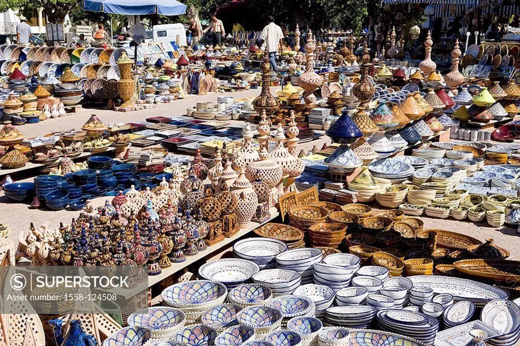 Tunisia, Djerba, Houmt Souk, sale, earthenware, market, earthenware-market, souvenir-sale, sale, souvenirs, dishes, potteries, peels, plates, vases, h...