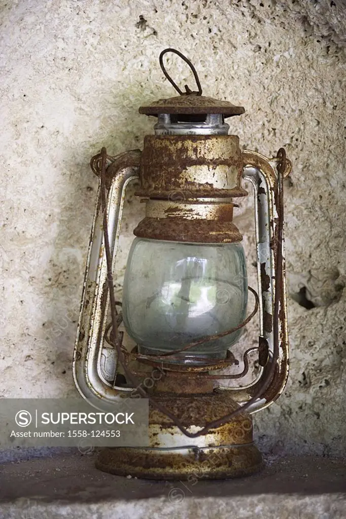 Petroleum-lamp, old, rusty, lamp, Alulampe, aluminum-lamp, uses, uses, broken, unkempt, use-tracks, symbol, light, illumination, time of day, fact-rec...