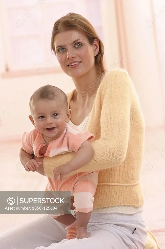 Mother, baby, holds, cheerfully, detail series people, woman, child, infant, 4 months, joy, cheerfully, fun, plays, mother-love, love, affection, prox...